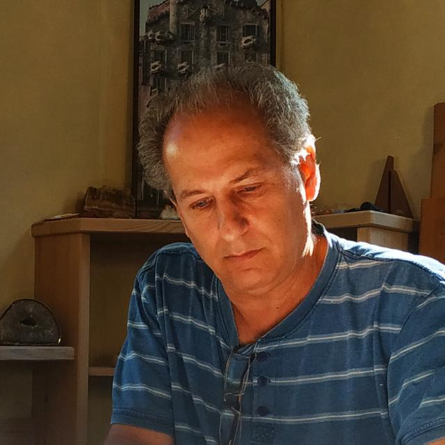 Dror Zur